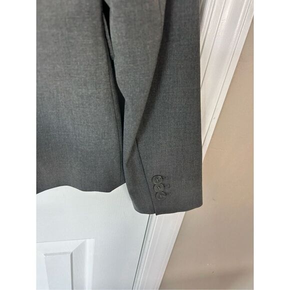 The Limited NWT gray blazer work attire office wear work blazer stylish  size 6P - Picture 4 of 7